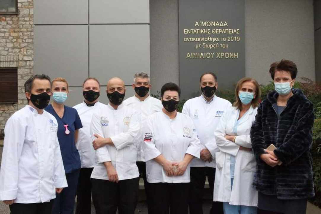 300 μερίδες φαγητού