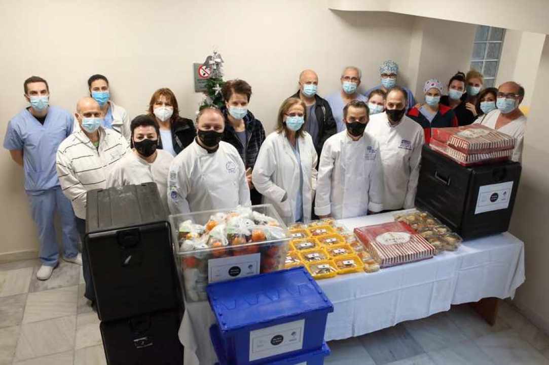 300 μερίδες φαγητού