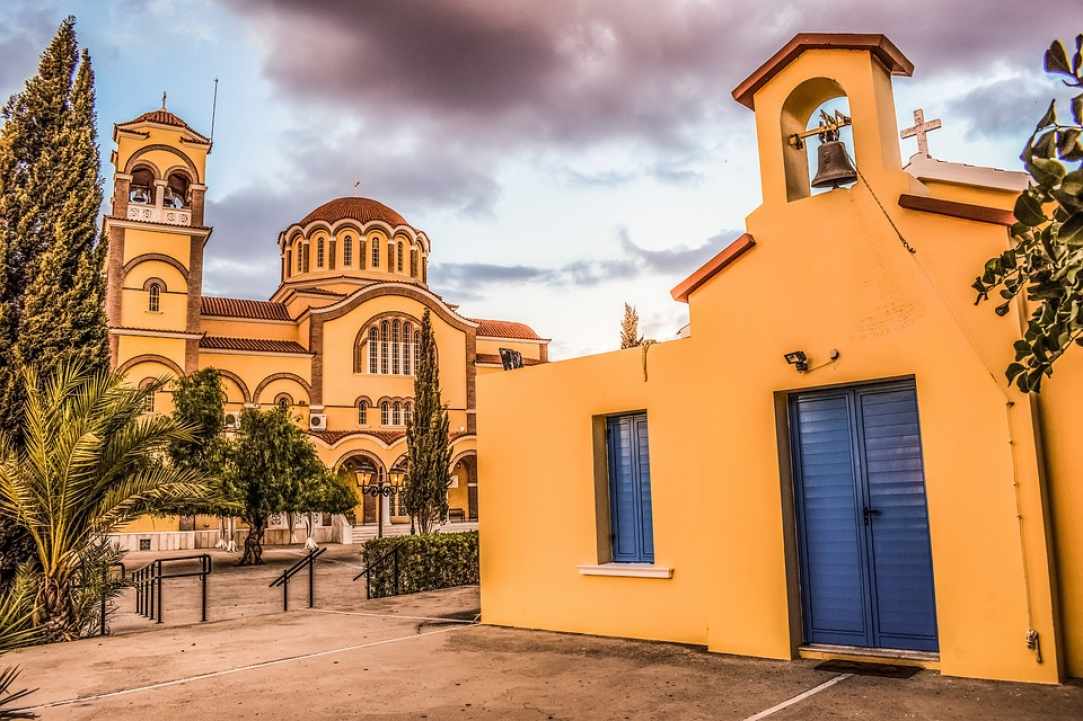Το Παραλίμνι του χθες και η Πόλη του Σήμερα