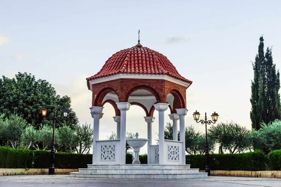 Το Παραλίμνι του χθες και η Πόλη του Σήμερα