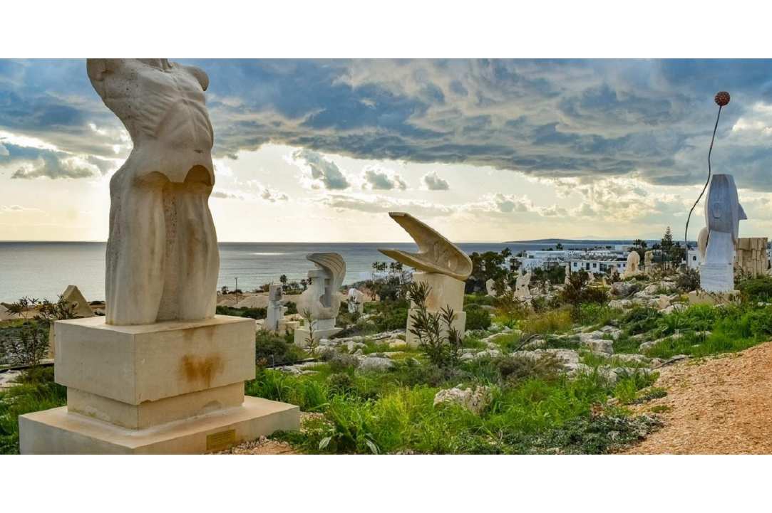 Πρωτομαγιάτικη Εξόρμηση στην Αγία Νάπα  Day & Night