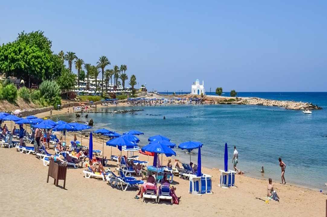 Ο Παραλιακός Πεζόδρομος Του Πρωταρά 
