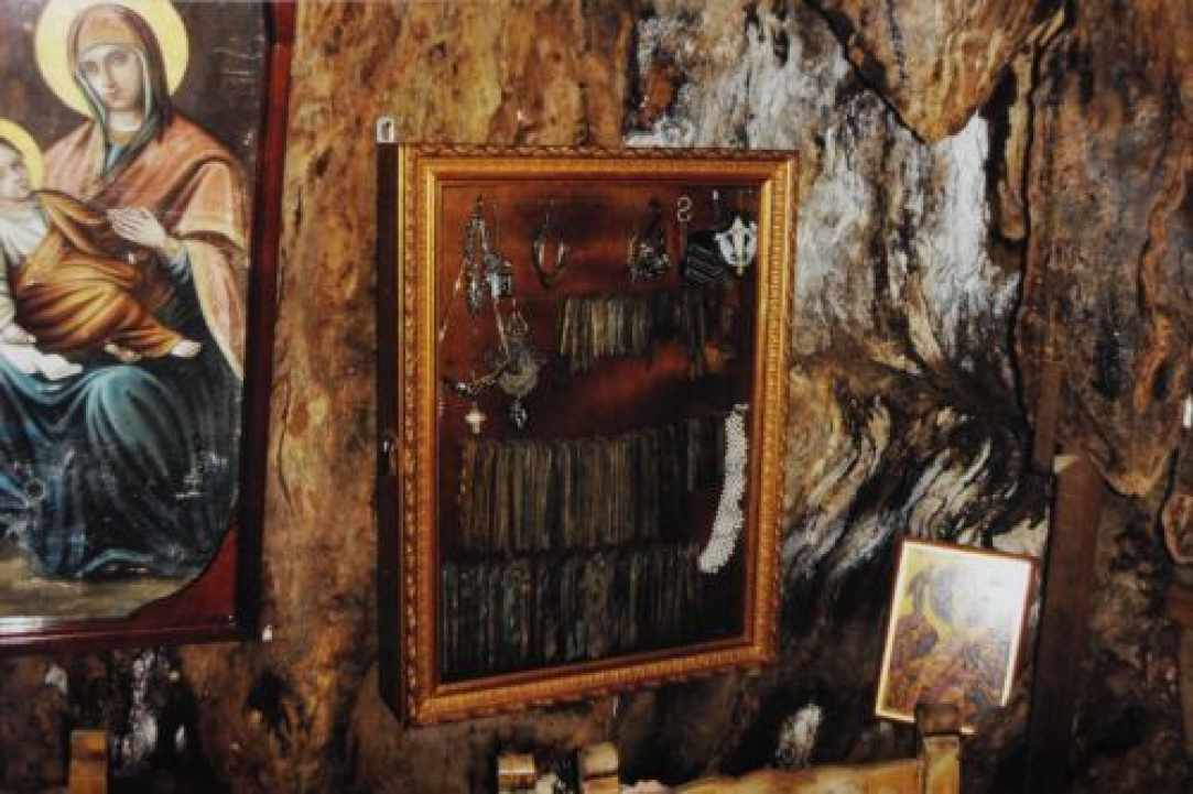 Παναγία η Πλατανιώτισσα στην Ελλάδα