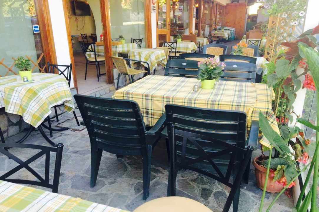 Plátres Café