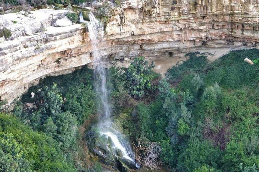 Κρεμαστός Καταρράκτης του Πραστειού-Αυδήμου