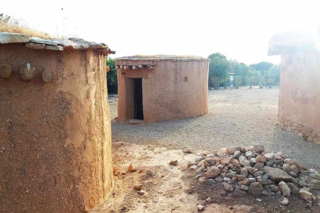 Lempa - Lakkoi prehistoric settlement. Things to do in Paphos.