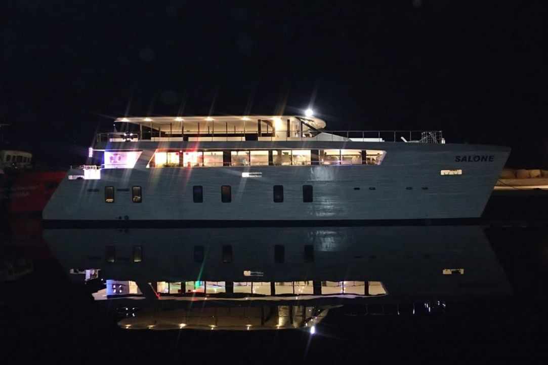 Night boat party