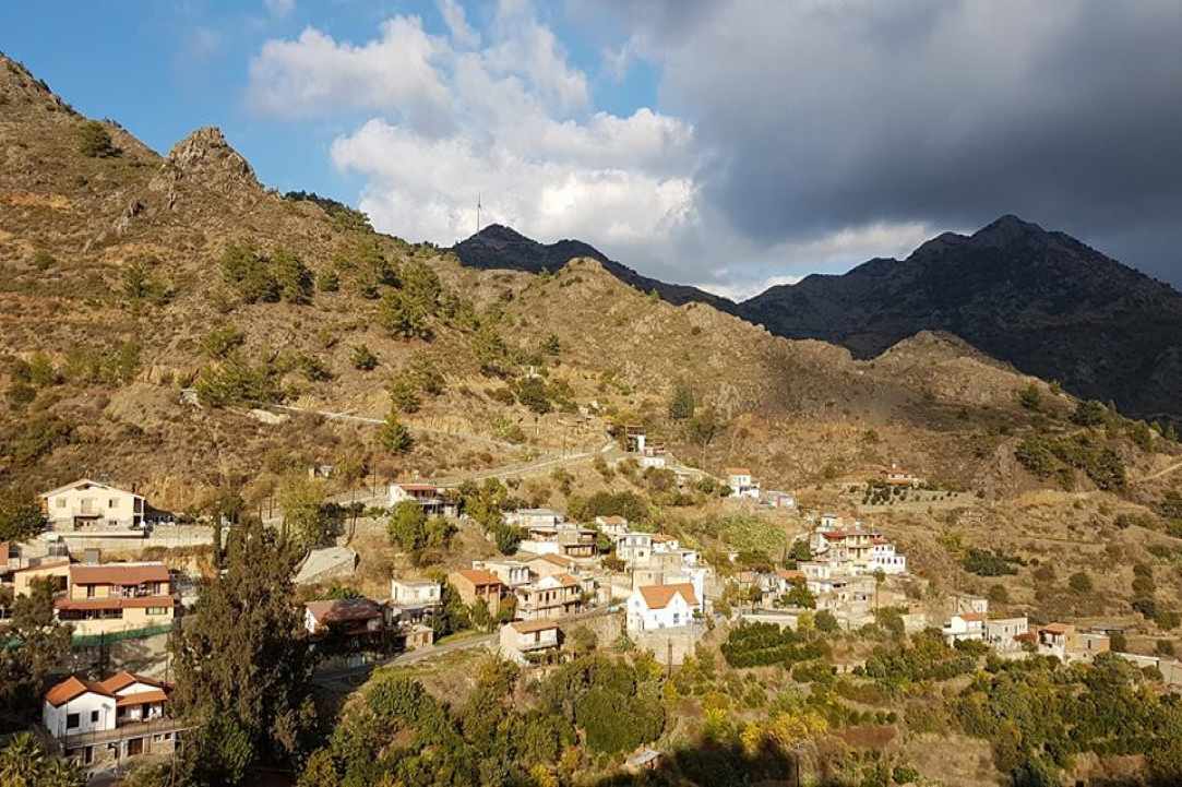 Το χωριό Συκόπετρα Πιτσιλιάς 