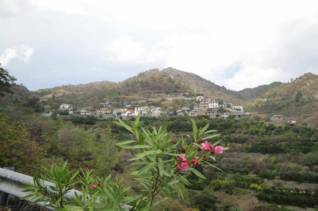 Το χωριό Συκόπετρα Πιτσιλιάς 