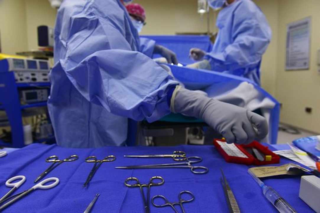 Between Cross-Collaboration and Controversy in Healthcare Delivery