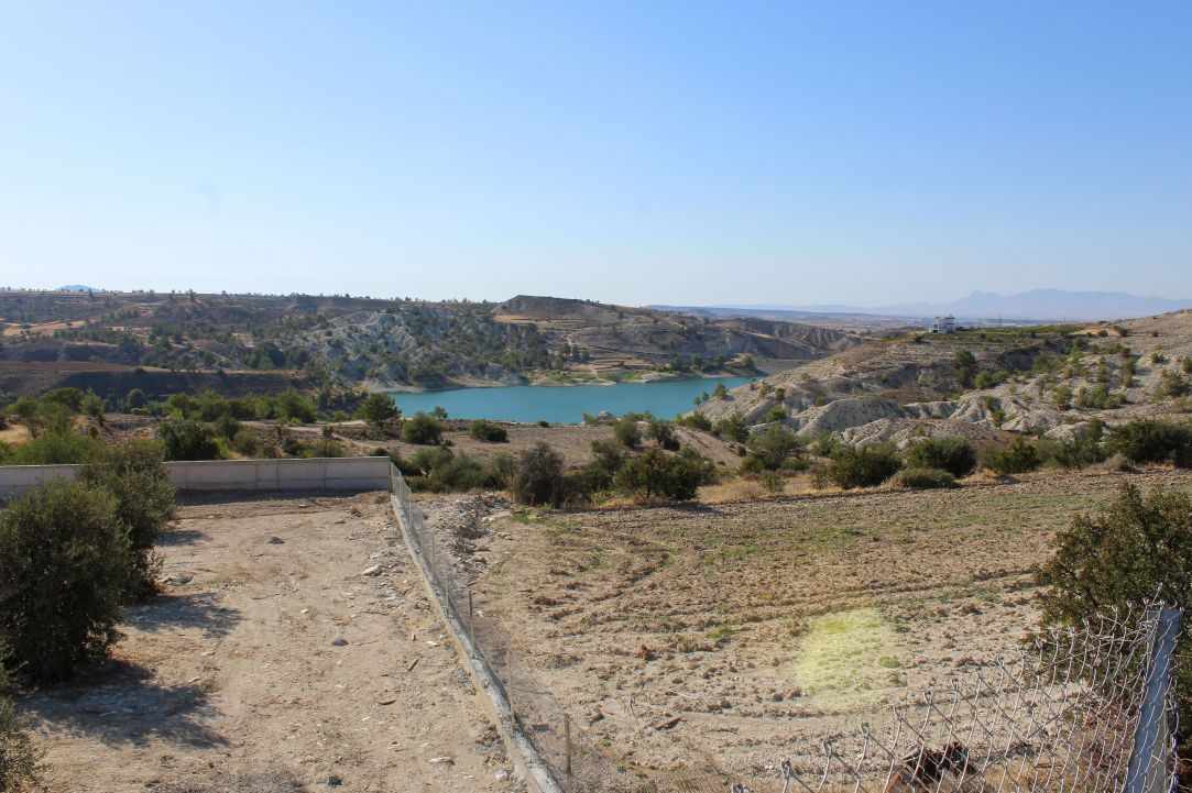 Tamasos Dam