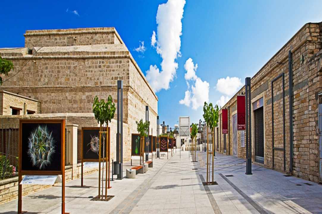 Η Ιστορία των "Μύλων Χαρουπιών" στη Λεμεσό -Το Κτίριο "Χαρουπόμυλος Λανίτη" στη Λεμεσό...