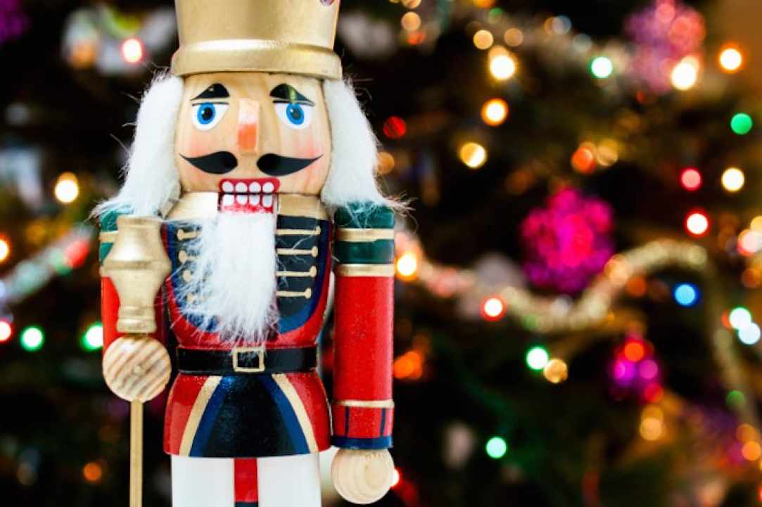 "THE NUTCRACKER ": Peter Wright’s production for The Royal Ballet, Broadcast from the Royal Opera House!