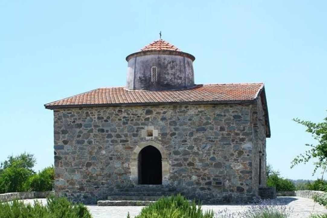 Η Εκκλησία του Τιμίου Σταυρού στο Πελένδρι