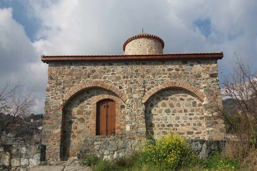 Η Εκκλησία του Τιμίου Σταυρού στο Πελένδρι
