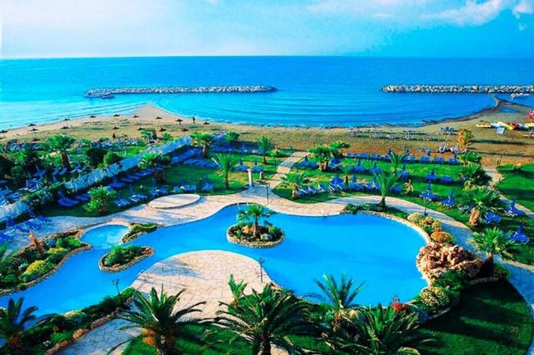  Who knows Cyprus better than the locals? 