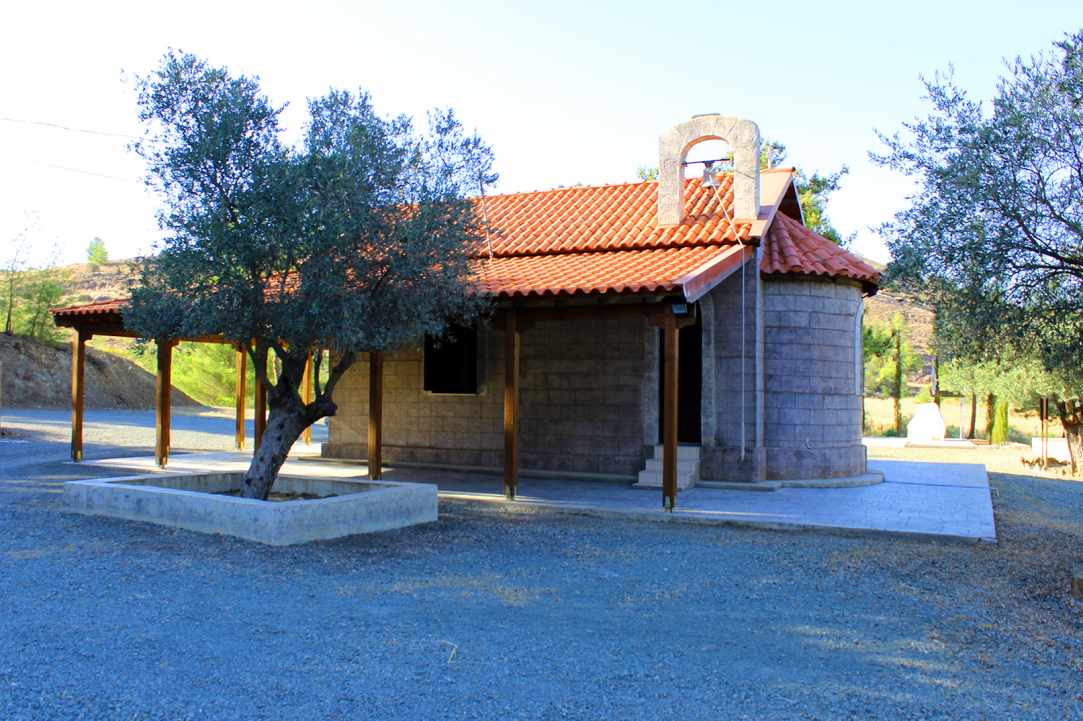 Αγία Ειρήνη Χρυσοβαλάντου gallery image 1