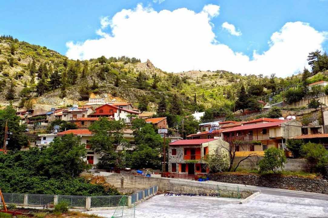 Το χωριό Σαράντι Κύπρου