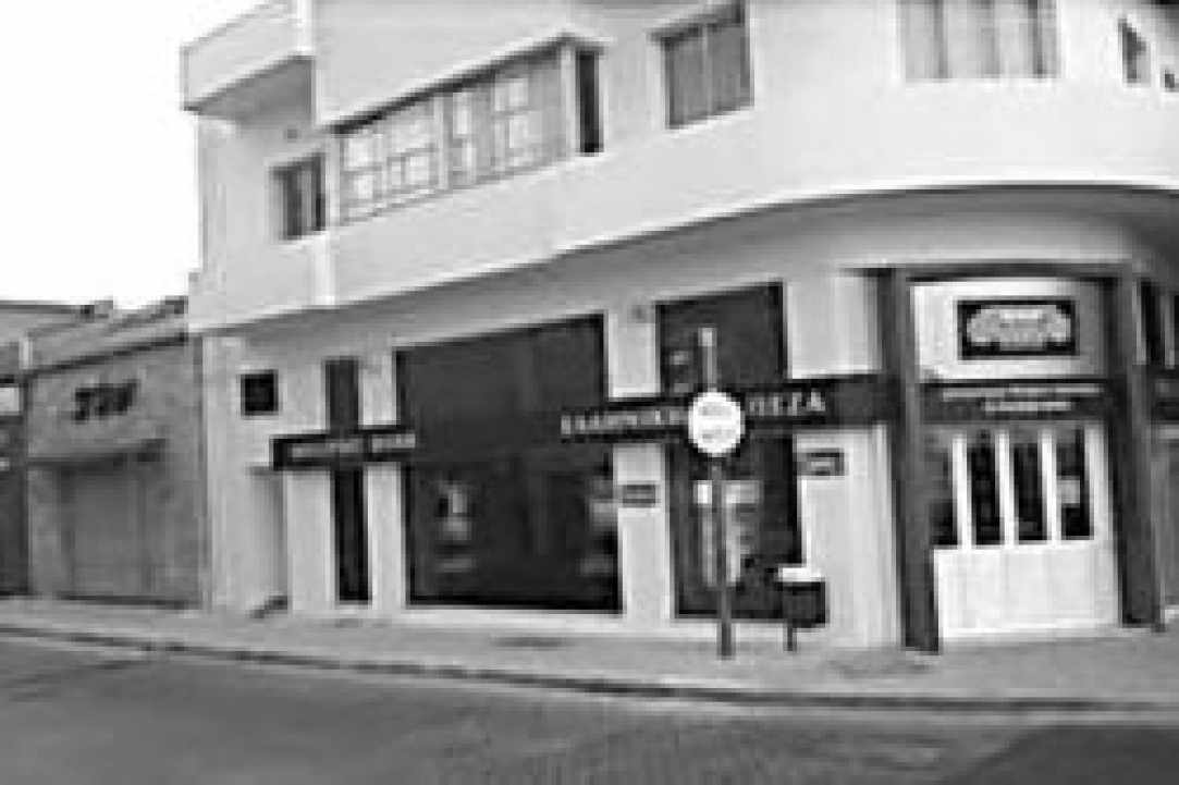 Η Ιστορία πίσω από τα Παλαιότερα Ζαχαροπλαστεία της Κύπρου!