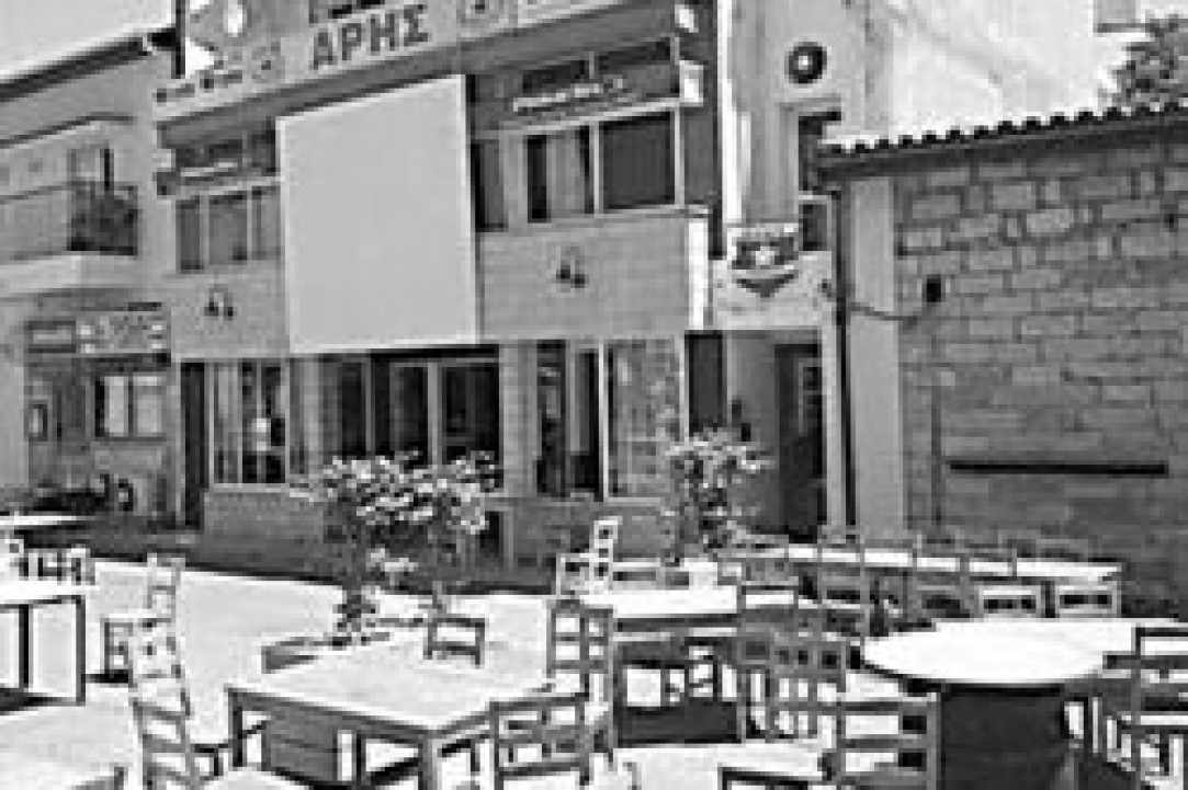 Η Ιστορία πίσω από τα Παλαιότερα Ζαχαροπλαστεία της Κύπρου!