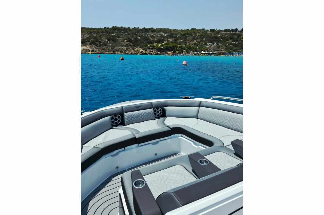 Cavo Blu Yacht Charters
