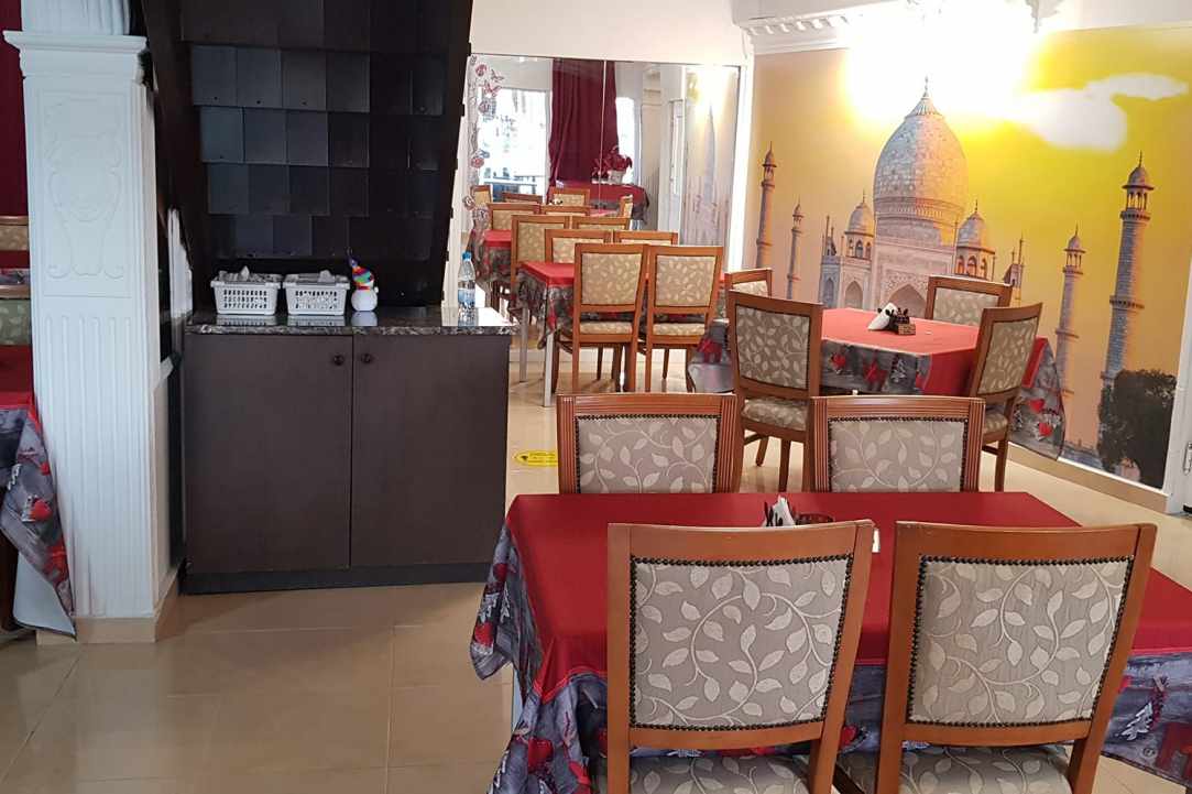 Taj Mahal Indian Restaurant