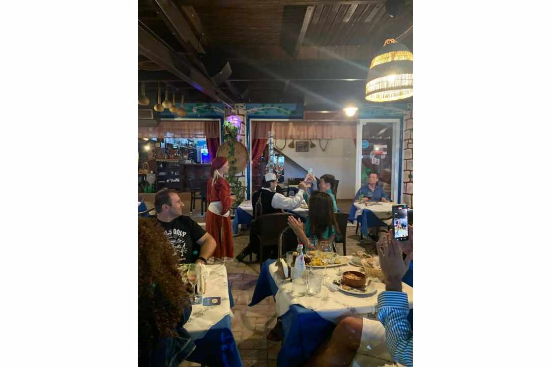 Opas Tavern