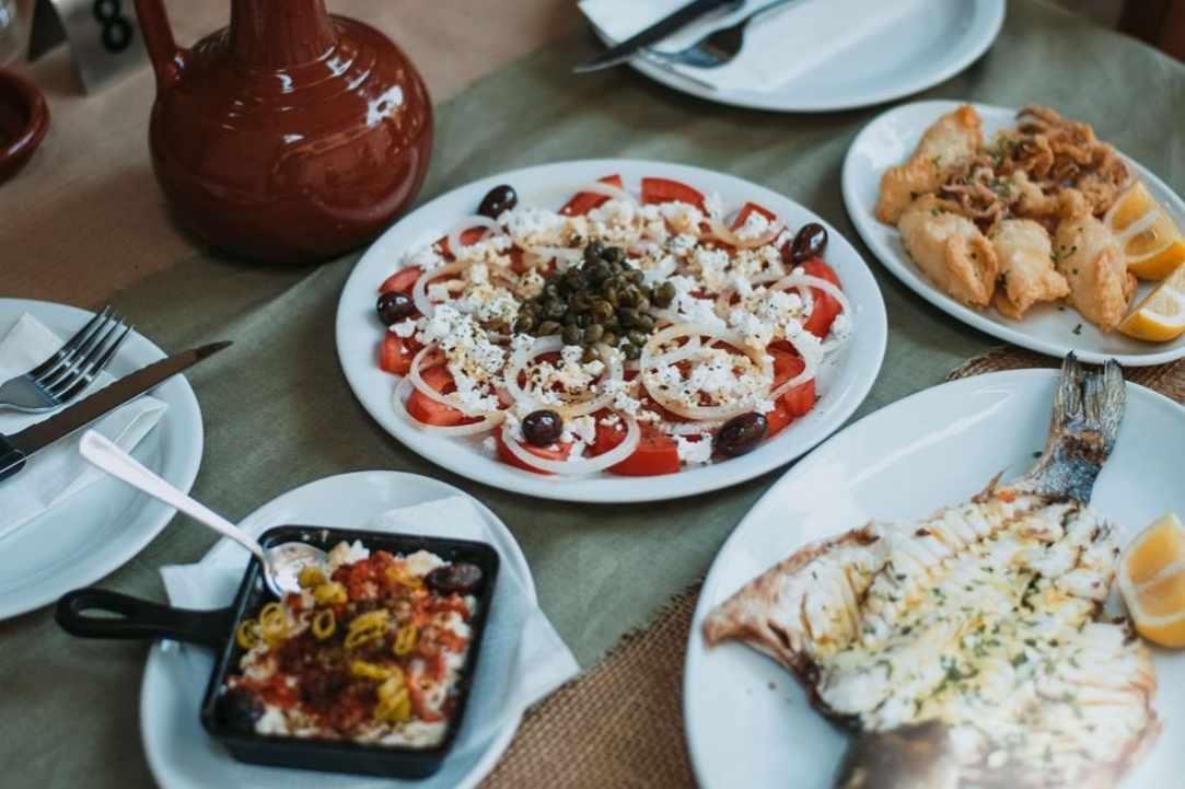 Meze Taverna Restaurant
