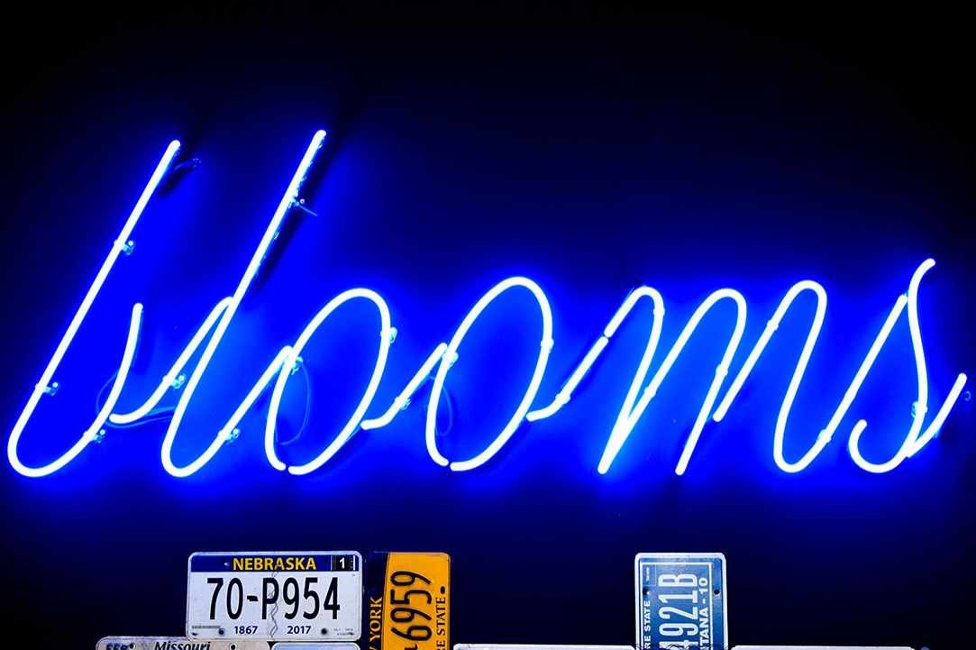 Blooms Bar & Grill