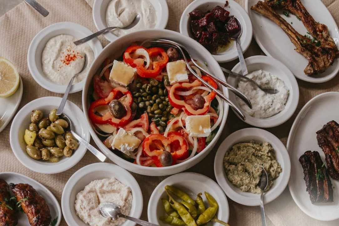 Meze Taverna Restaurant