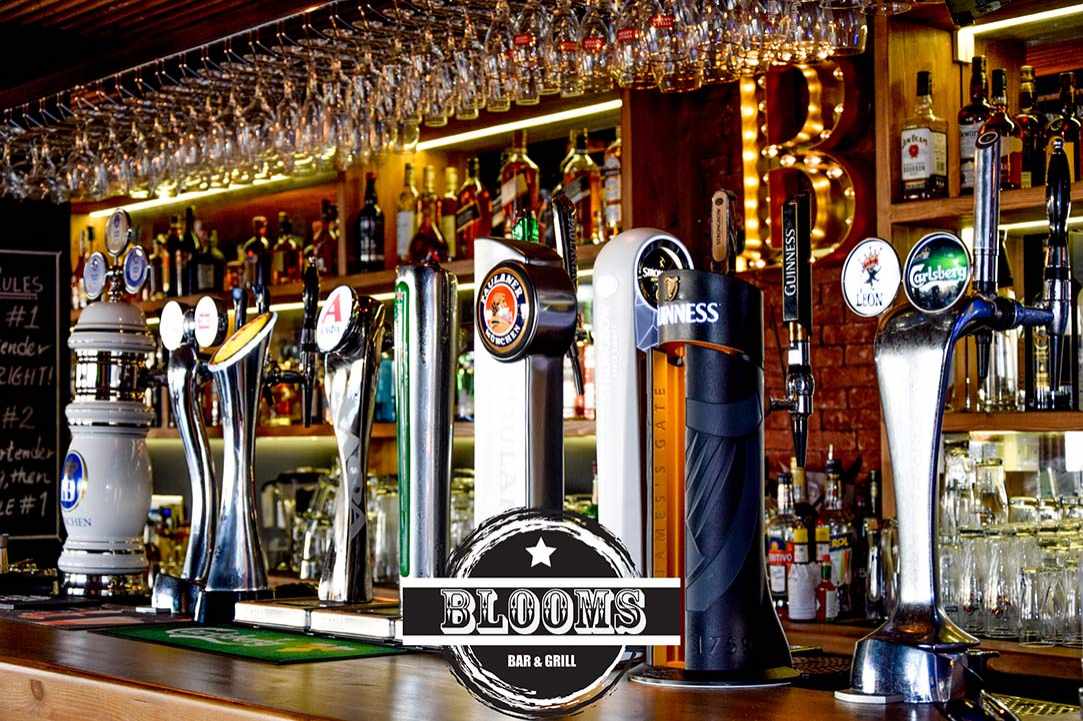 Blooms Bar & Grill