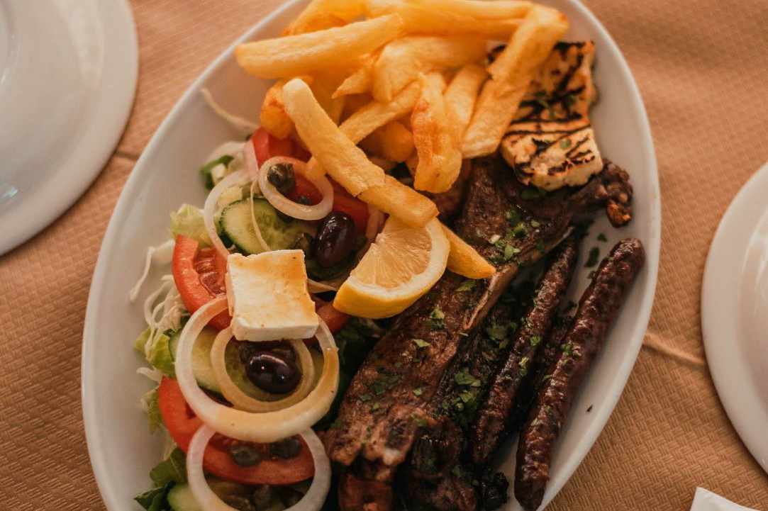 Meze Taverna Restaurant