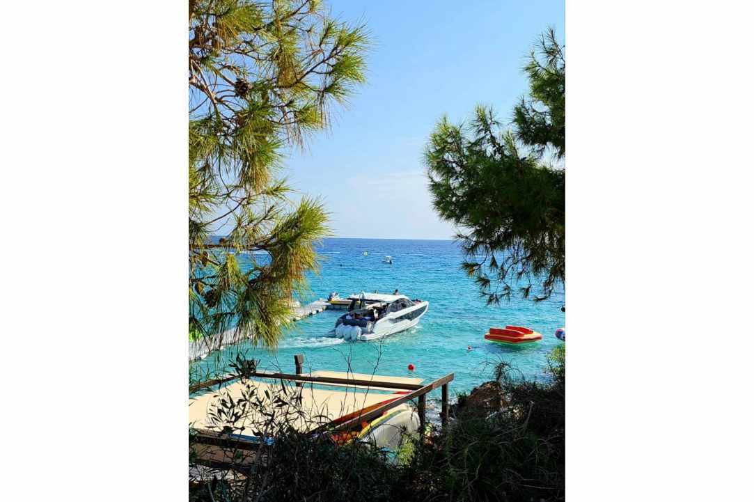 Cavo Blu Yacht Charters