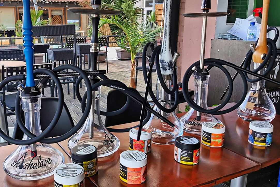 90 Degrees Cafe