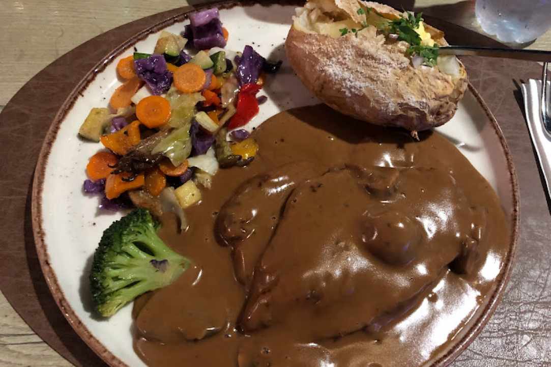 Abacus Restaurant and Lounge cafe
