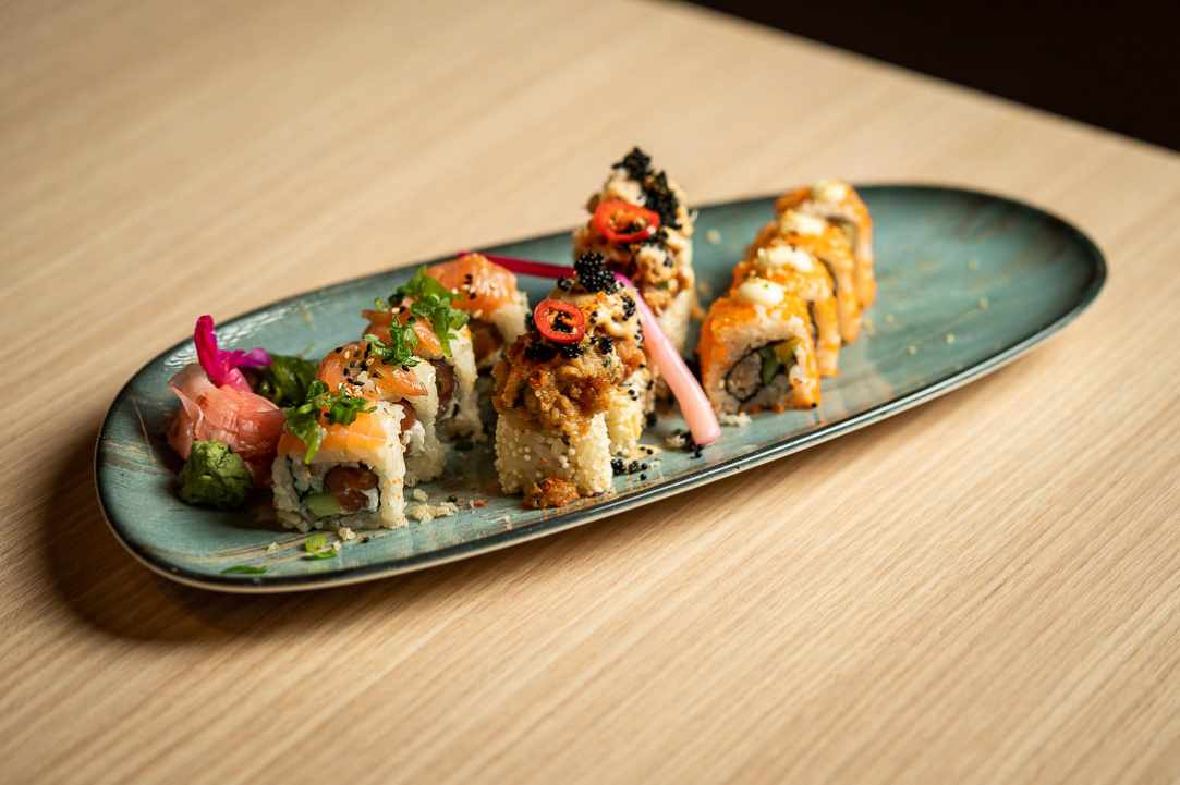 AHINOS Mediterranean & Sushi