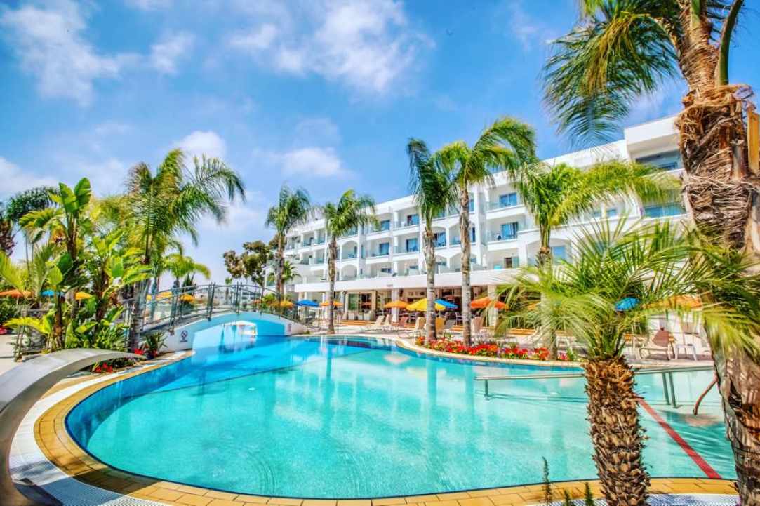 Anesis Hotel gallery image 1