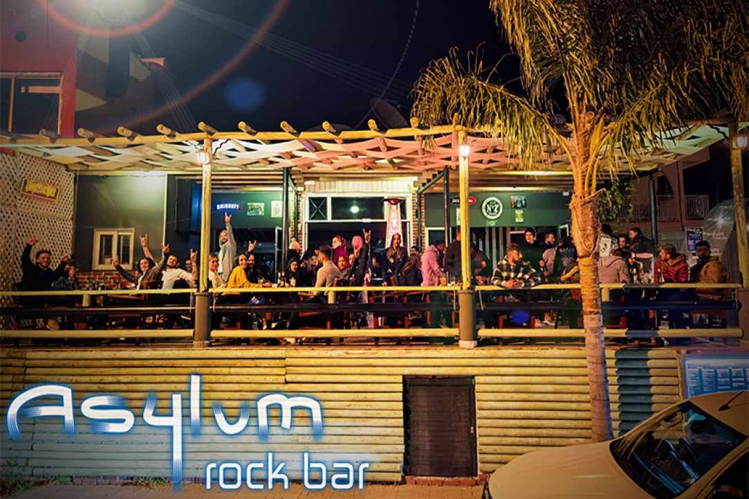 Asylum Rock Bar gallery image 4