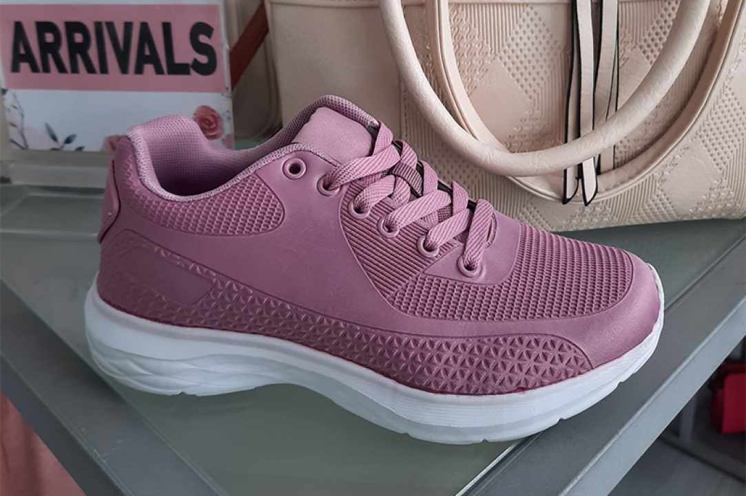 BlueBlack gallery image 4