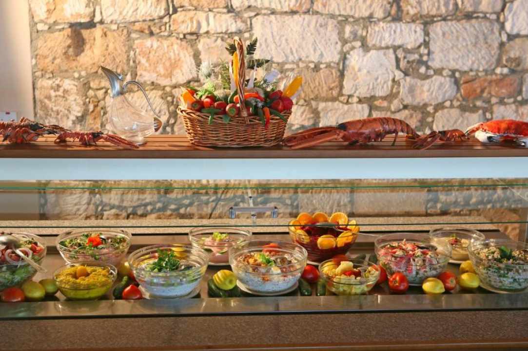 Corallia Beach Hotel Apartments