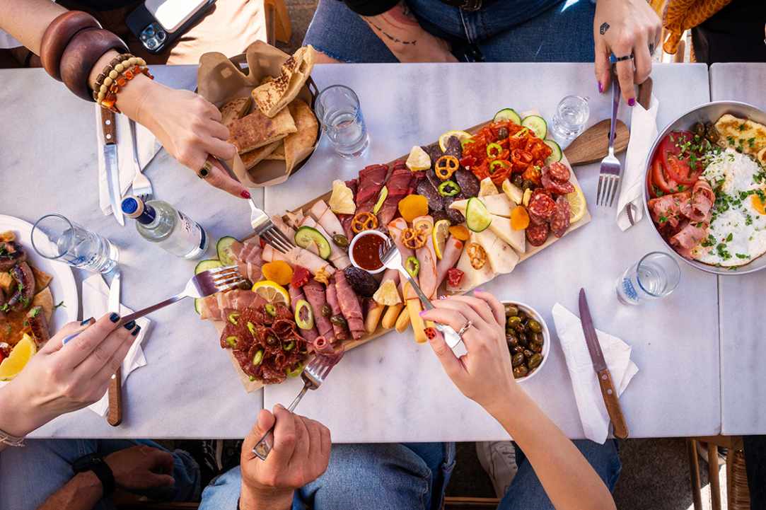 Pastirmatzidiko Deli Sary Cava