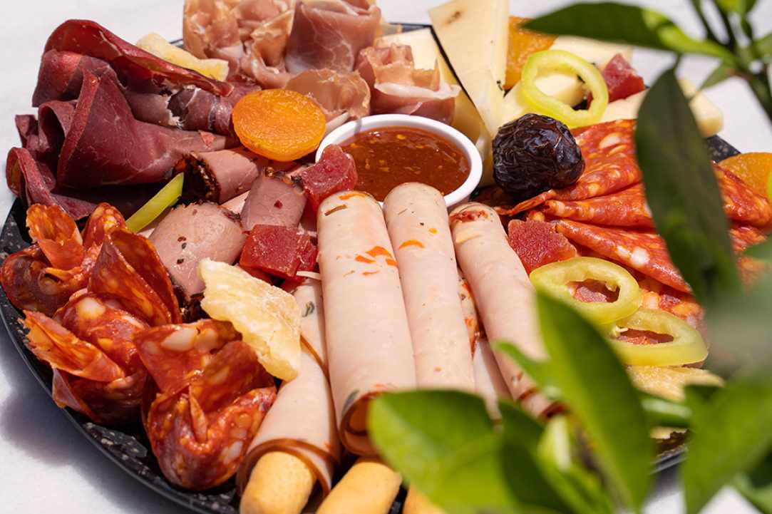 Pastirmatzidiko Deli Sary Cava