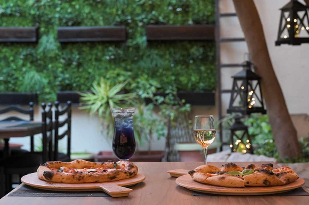 Dine 3.6.9 Restaurant gallery image 2