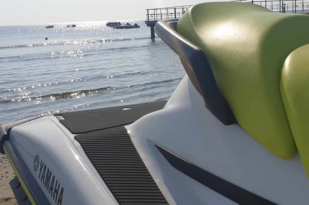 K&L Finikoudes Watersports gallery image 5