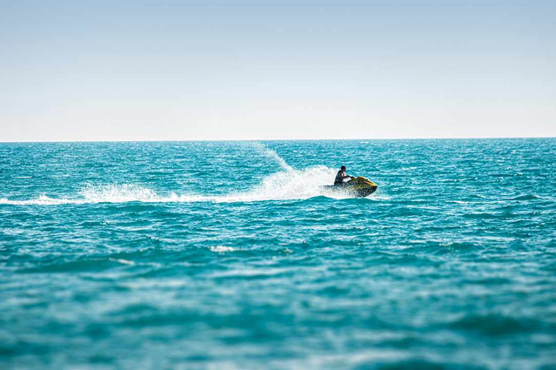 K&L Finikoudes Watersports gallery image 4