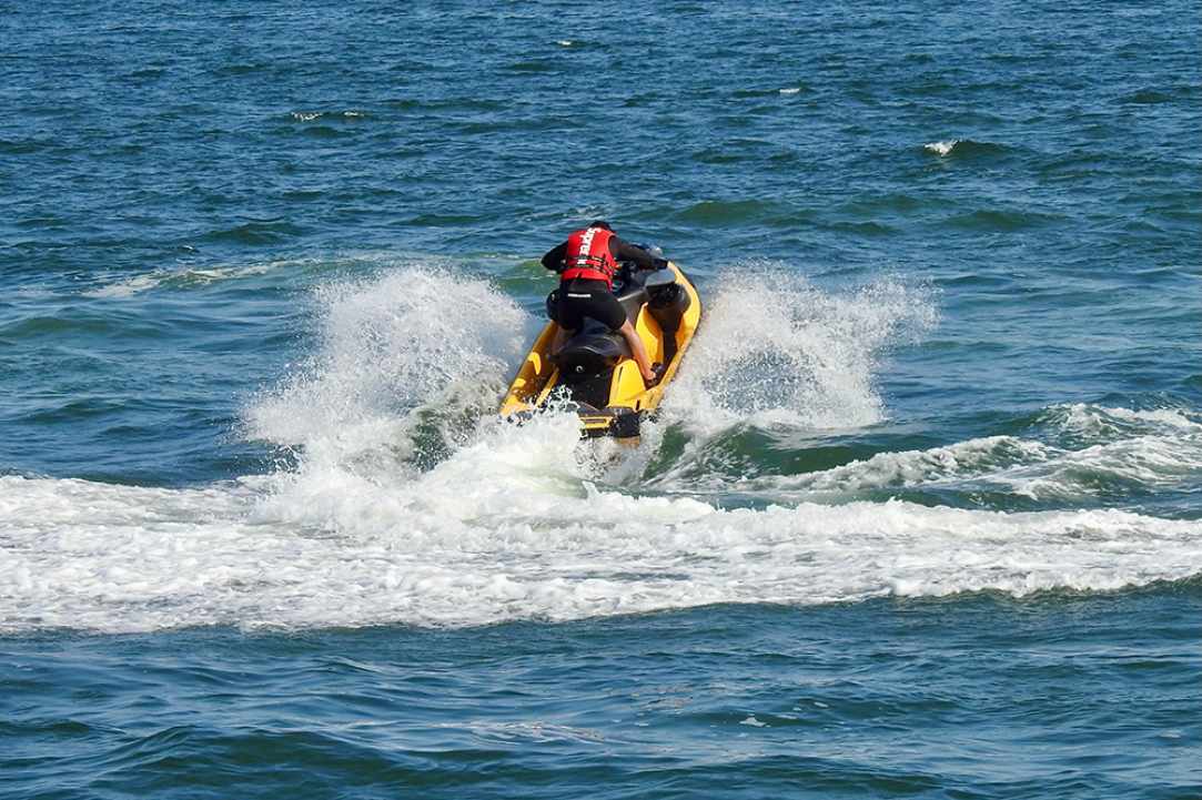 K&L Finikoudes Watersports gallery image 1
