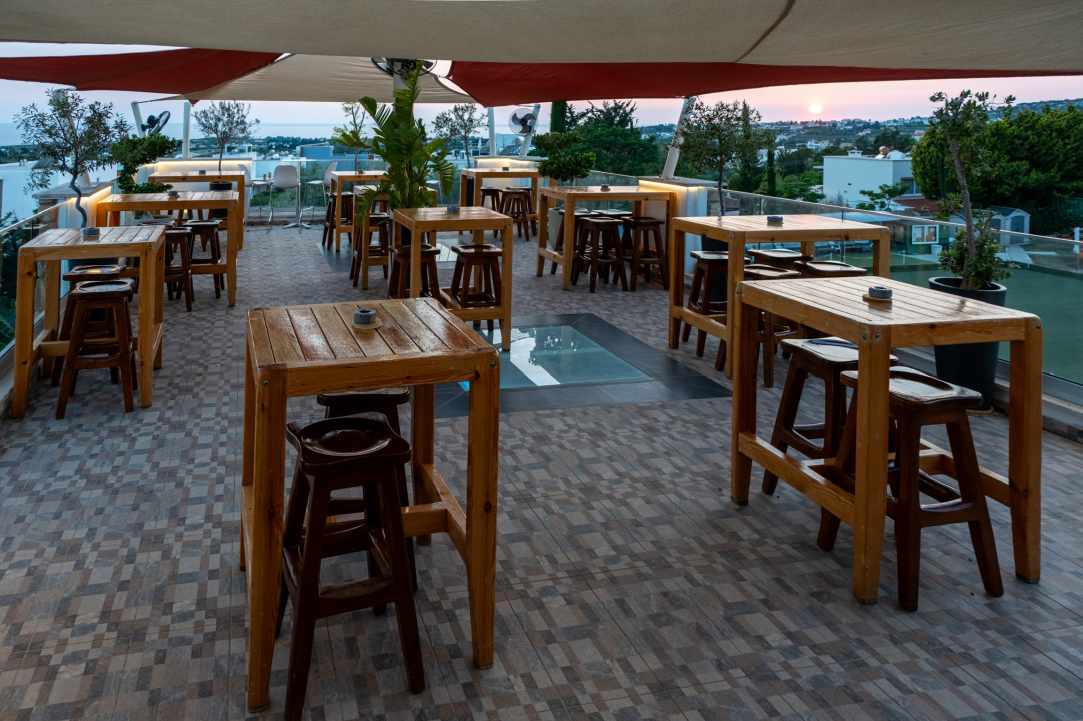 Neos Roof Garden