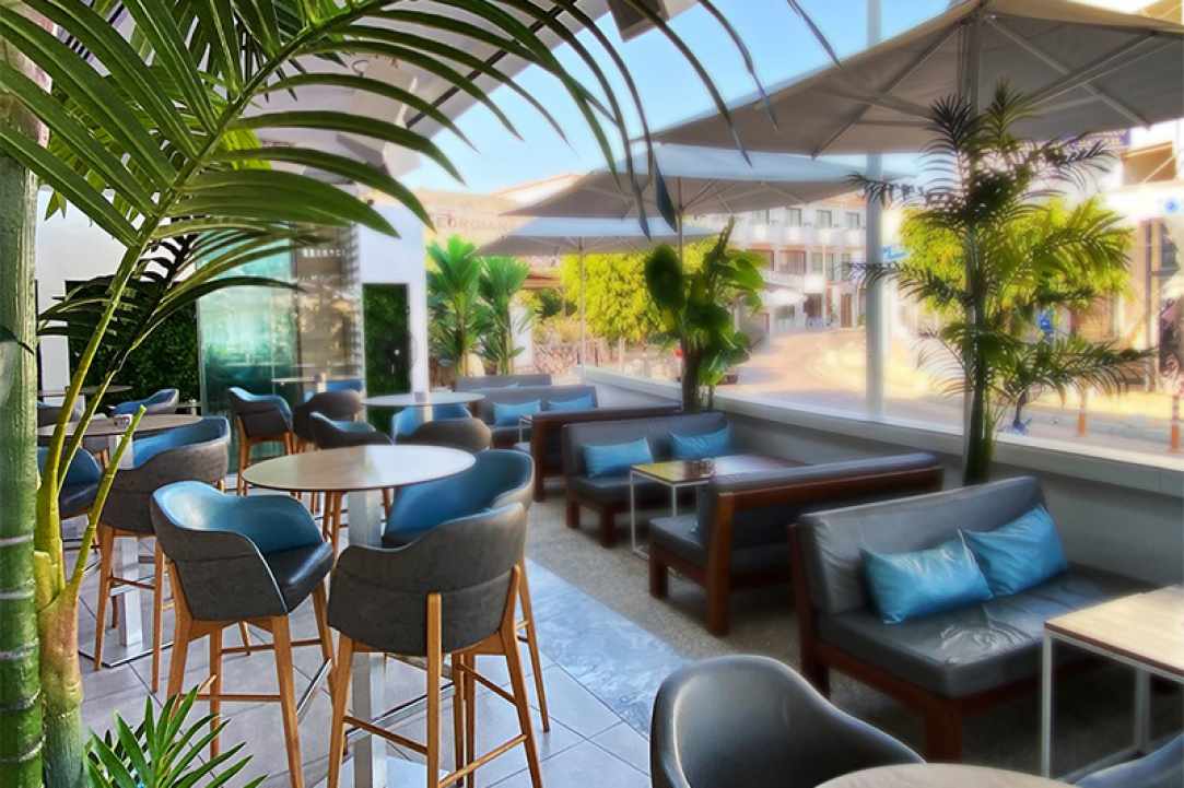 Living Room - Cafe - Lounge Bar