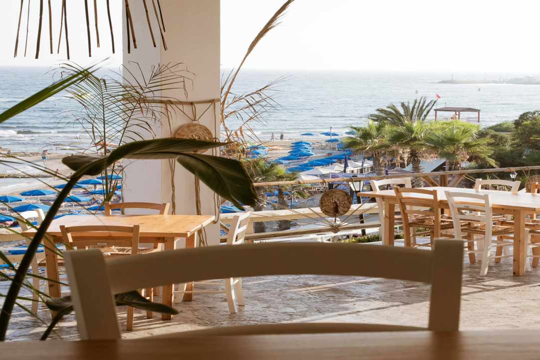 Maistrali Seafood Seaview