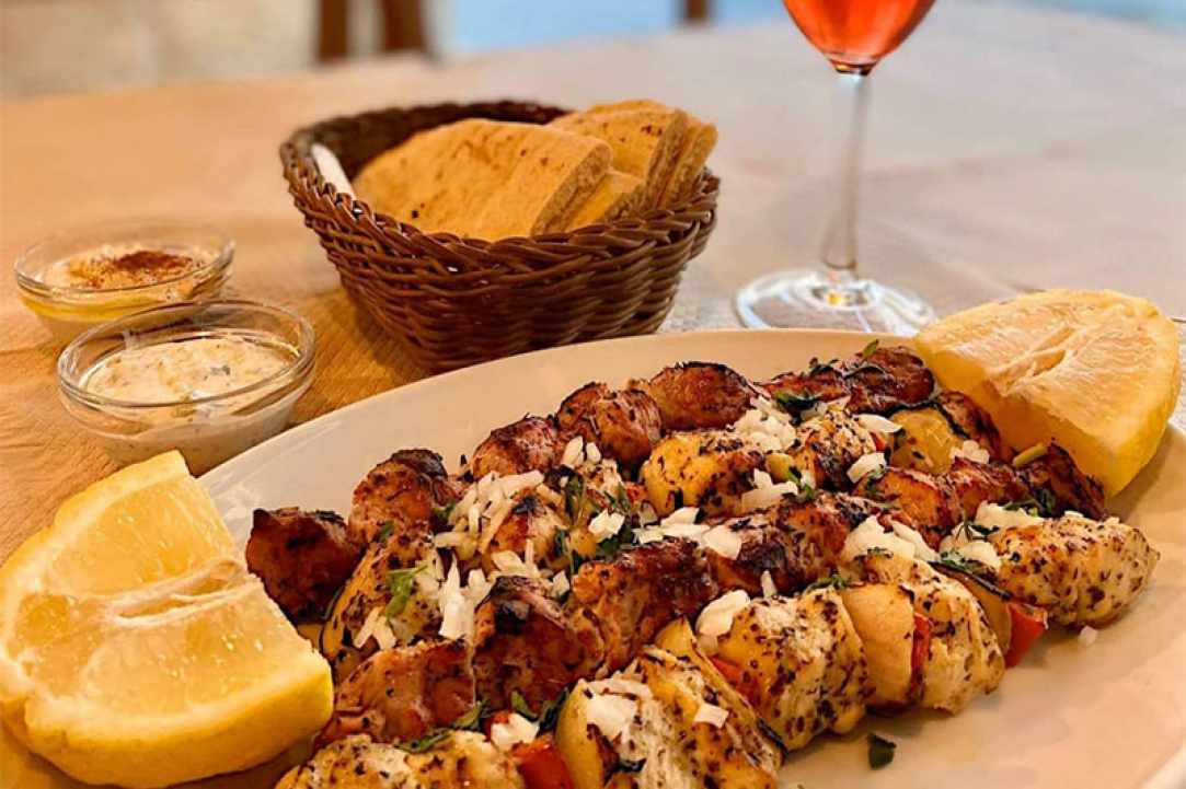 Meze Taverna Restaurant